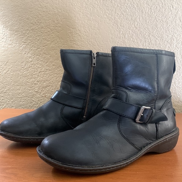 UGG ‘Bryce’ Lodge Black Leather side Zip Buckle Motorcycle Boot - Picture 9 of 14